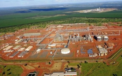 Acordo entre Petrobras e chinesa sinaliza retomada de obra em Três Lagoas