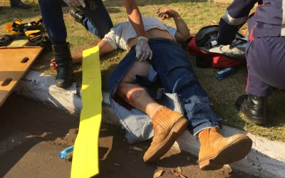 Piloto de Twister bate em moto, foge e bate novamente na outra esquina
