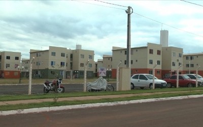 Após ameaçar ex-mulher com facão, jovem foge com o filho de 1 ano e 3 meses