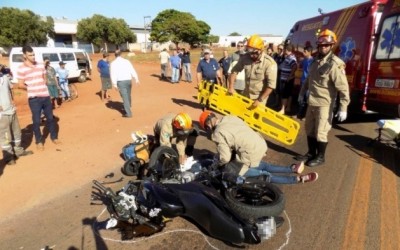 Morador de Três Lagoas é socorrido pelos bombeiros  após sofrer acidente com moto