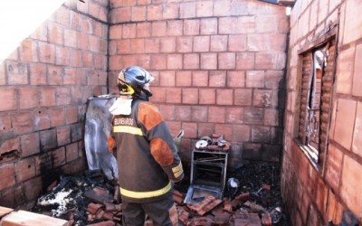 Primo salva de incêndio menino de 6 anos deixado sozinho em casa