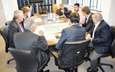 Em Campo Grande, Prefeito de Três Lagoas busca viabilizar projeto do Porto Seco