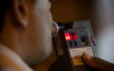 Polícia prende condutor não habilitado e alcoolizado no Jardim Moçambique