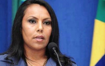 Vereadora Sirlene passa mal e é levada em uma UTI Móvel para a cidade de Campo Grande 