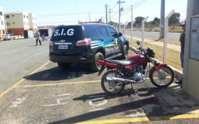 SIG encontra moto furtada no residencial Novo Oeste 