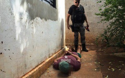 Ladrão disse que invadiu casa para ir ao banheiro, pois estava “apertado” 