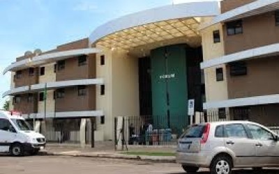 Réu que tentou matar mulher em meio a briga por uso de Whatsapp pega 19 anos