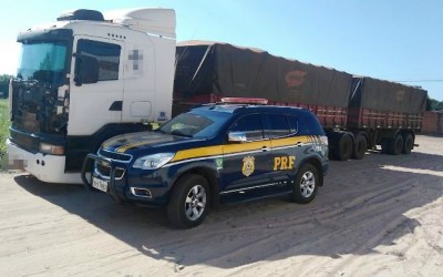 Bitrem e semi reboques são apreendidos pela PRF de Três Lagoas 