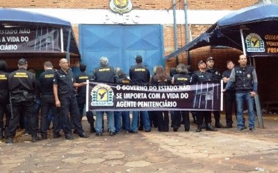 Agentes penitenciários vão parar por 24 horas e visitas de domingo são suspensas