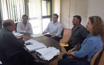 Vereadores e assessor de deputado se reúnem com presidente da Agraer
