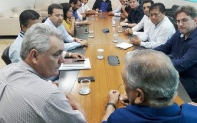 Prefeito e vereadores se reúnem na sede da Sanesul para tratar sobre investimento para Três Lagoas
