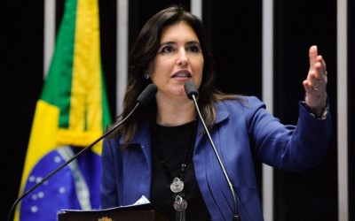No Senado, Simone Tebet homenageia os 40 anos de MS