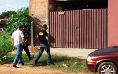 Vizinhos sentem mau cheiro e encontram homem enforcado em Três Lagoas