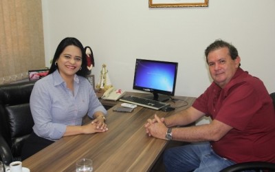 Deputado Eduardo Rocha visita vereadora da Capital, Dharleng Campos
