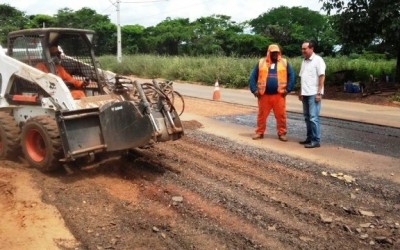 Empresas começam a recuperar via de acesso ao Bairro Jupiá em Três Lagoas