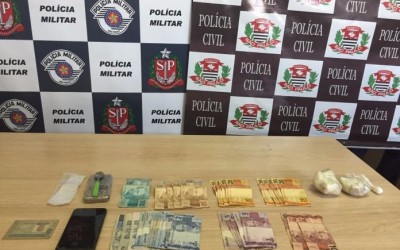 Polícia prende homem de 35 escondendo droga em galinheiro