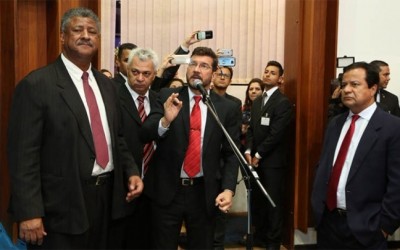 Congratulação ao futuro ministro Marun provoca bate-boca de deputados em MS