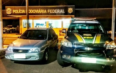 Pedreiro com mandado de prisão paga R$ 4 mil em CNH falsa e acaba preso pela PRF 