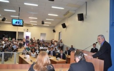 Prefeito de Três Lagoas vai à Câmara e fala das principais metas para 2018