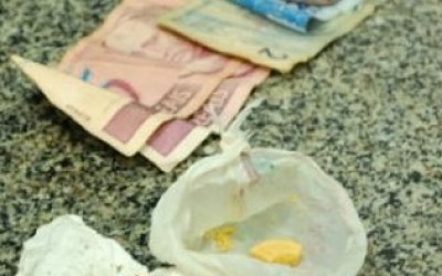 PM detém casal com drogas no bairro Carioca em Três Lagoas