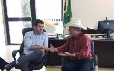 Prefeito busca recursos para ampliar atendimento de hemodiálise no HNSA