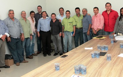 Vereadores reúnem-se com representantes de cooperativa de transporte
