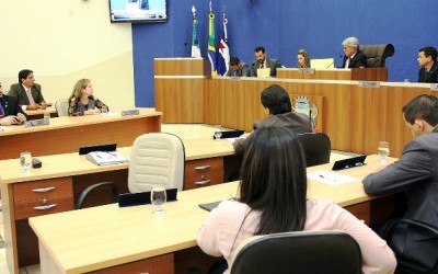 Vereadores criticam faltam de oportunidades de trabalho para três-lagoenses