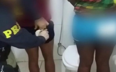 PRF prende duas mulheres com peças íntimas “recheadas” de cocaína