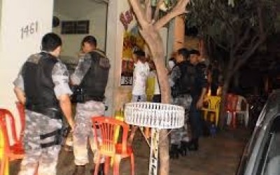 Em dois dias, PM abordou 158 pessoas e apreendeu quase 2 Kg de drogas 