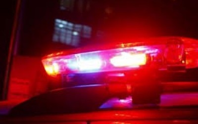 Alterada, mulher ameaça ex companheiro em bar 