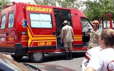Acidente entre carros deixa uma pessoa na Rua Marechal Deodoro 