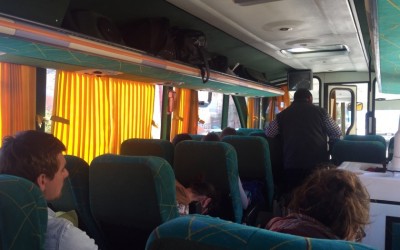 Jovem vai ao banheiro e tem R$ 3 mil furtados durante viagem de ônibus