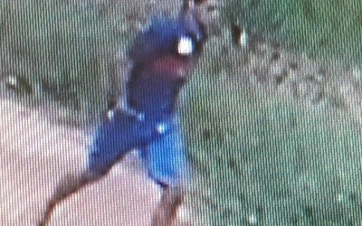 Polícia divulga imagem de homem que estuprou mulher que caminhava no Set Sul