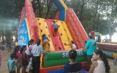 Criançada aprova e cresce público infantil no Parquinho Inflável da Lagoa Maior