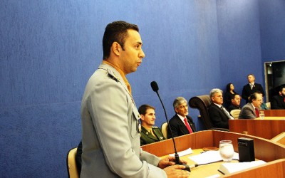 Oficiais da PM e Bombeiro recebem títulos de cidadãos três-lagoense