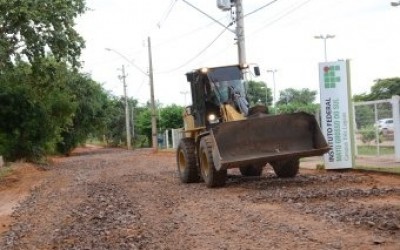 Moradores da Rua Ângelo Melão aprovam restauração da via