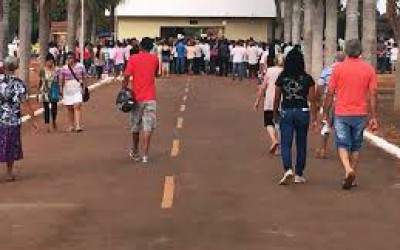 Mais de 70 mil pessoas devem passar no cemitério neste feriado 