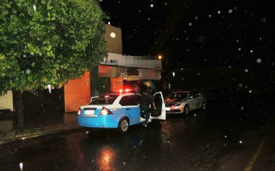 Assaltantes armados aterrorizam comerciante durante roubo nesta 4º feira 