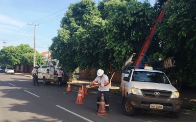 Após temporal, vários bairros de Três Lagoas ainda continuam sem energia elétrica 