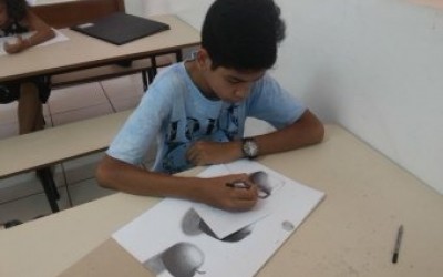 Alunos do curso de Desenho Artístico expõem obras na Biblioteca de Três Lagoas