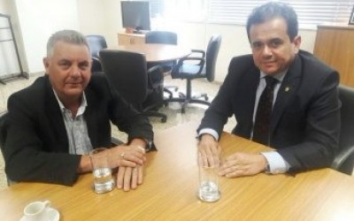 Em Brasília, prefeito de Três Lagoas apresenta novos projetos e cobra agilidade em processos