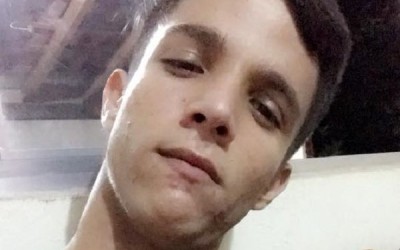 Amigos e familiares usam as redes sociais para se despedir de Ueze Eduardo