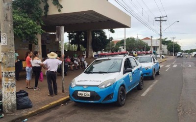 Polícia Militar prende homem comercializando drogas em banheiro público