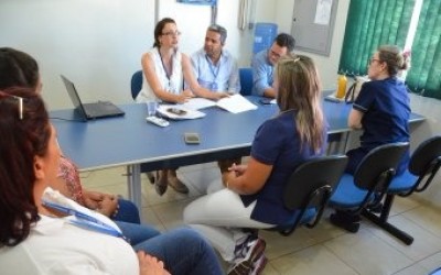 Enfermagem da UPA de Três Lagoas recebe atualização sobre atendimento antirrábico e antitetânico