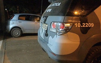 Condutor embriagado foge, mas acaba preso pela Força Tática