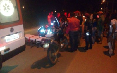 Homem tem mal súbito, cai da moto e SAMU é acionado