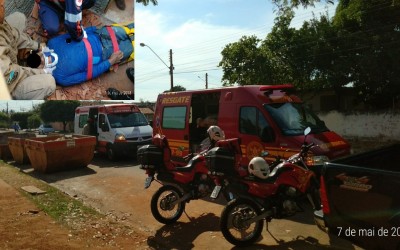 Bombeiros e SAMU socorrem vítima de acidente de trabalho 