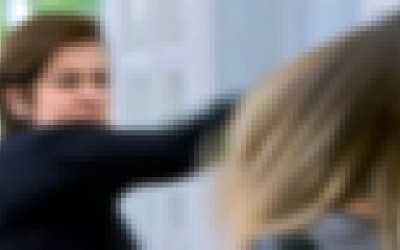 Adolescente que teria sido abusada pelo padrasto é agredida pela própria mãe que quer homem de volta