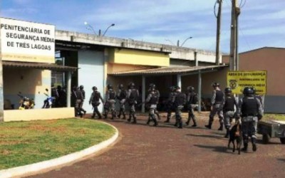 Vistoria de rotina apreende celular, bateria e carregador em presídio 