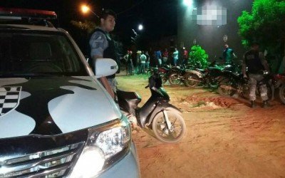 ROTAI apreende moto furtada em frente à casa de show no Jd. Alvorada